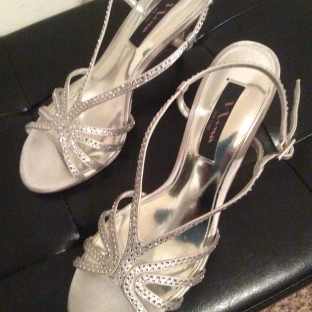 Gently used homecoming/prom shoes